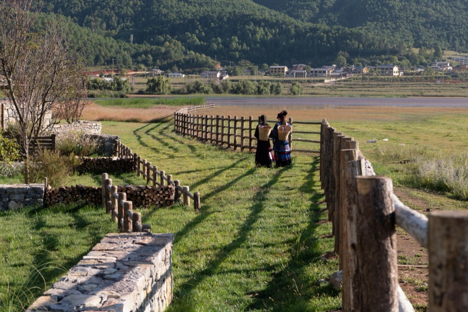 Lugu Lanyond Alpine Lake Retreat by Z scape