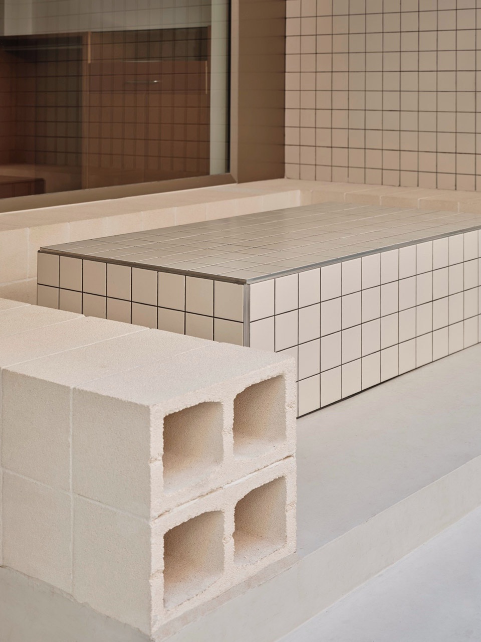Sornells 21 by TOT Studio Paloma Bau Estudio