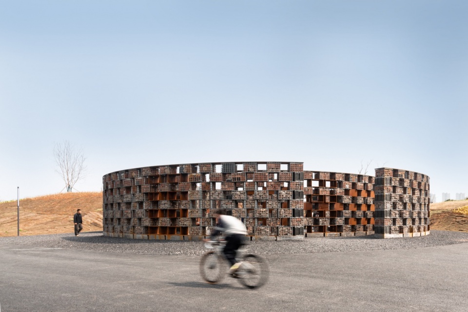echo of the ruins by 1y architecture