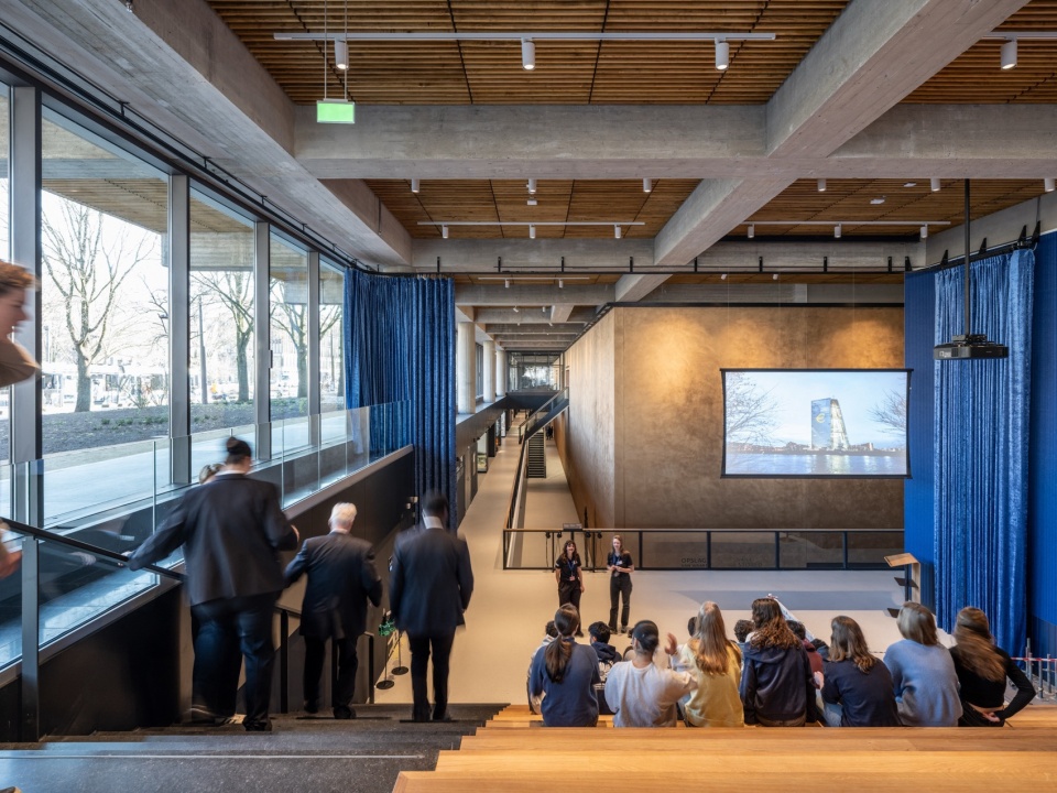 De Nederlandsche Bank Amsterdam by Mecanoo