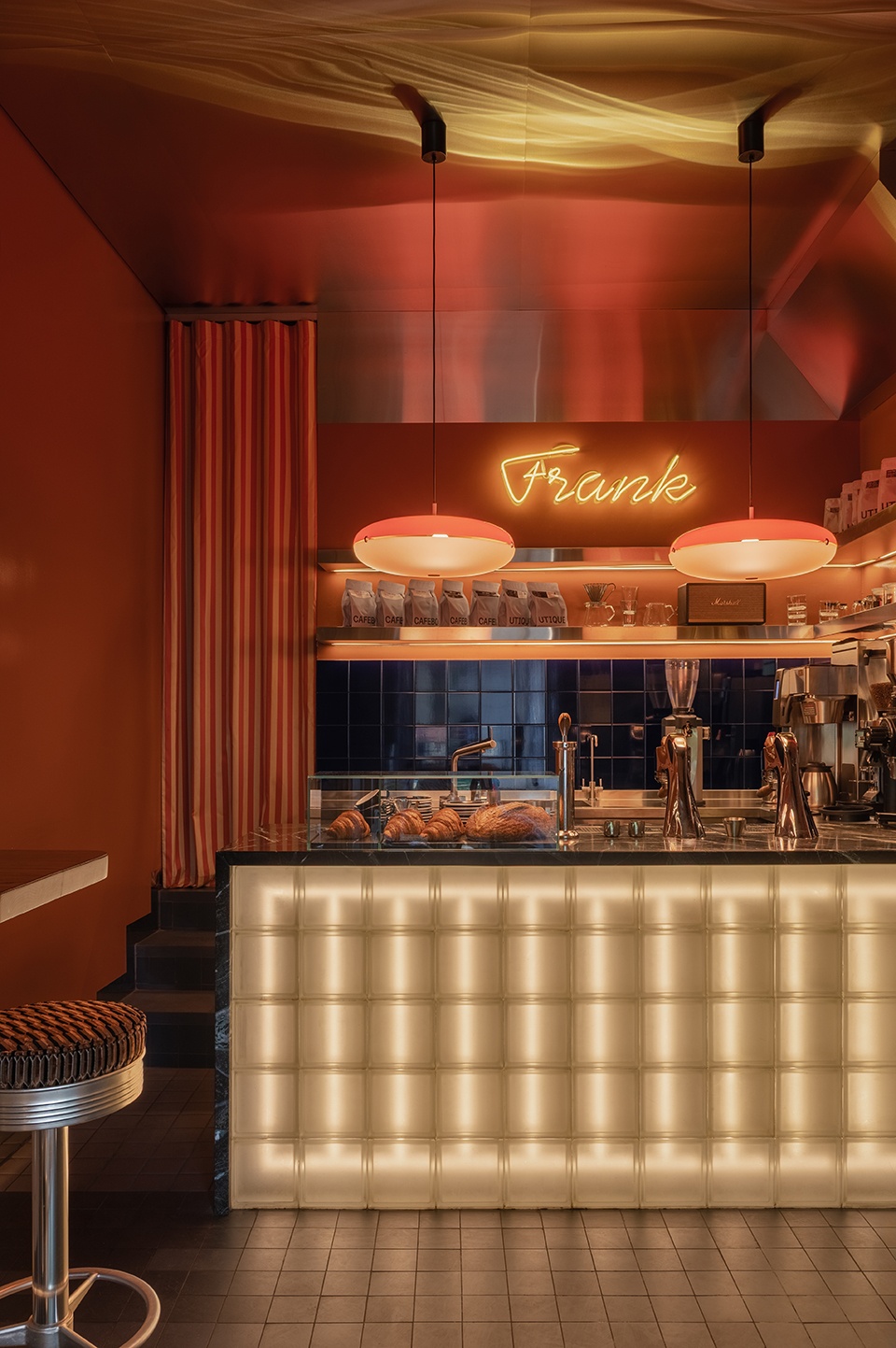 Frank Cafe