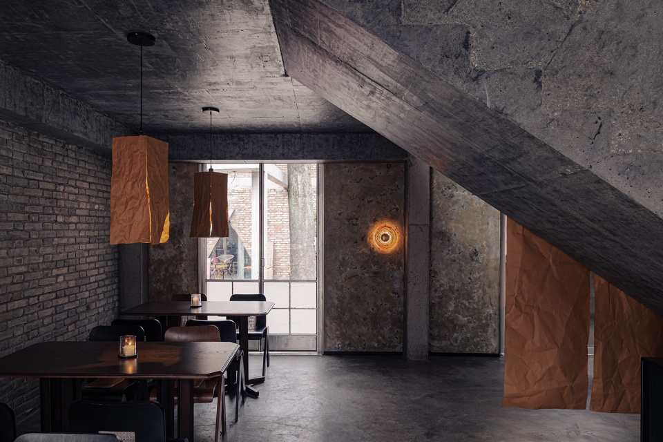 hanzhong qioban bistro by two design