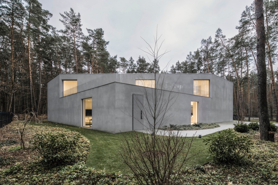 Trim House by KWK Promes