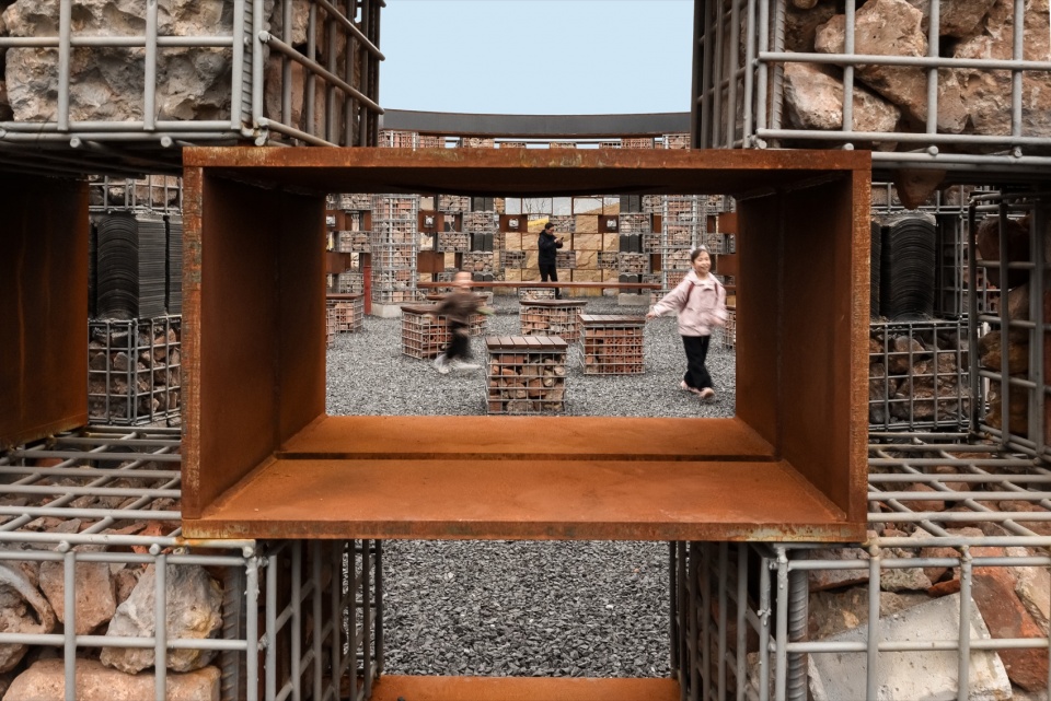 echo of the ruins by 1y architecture