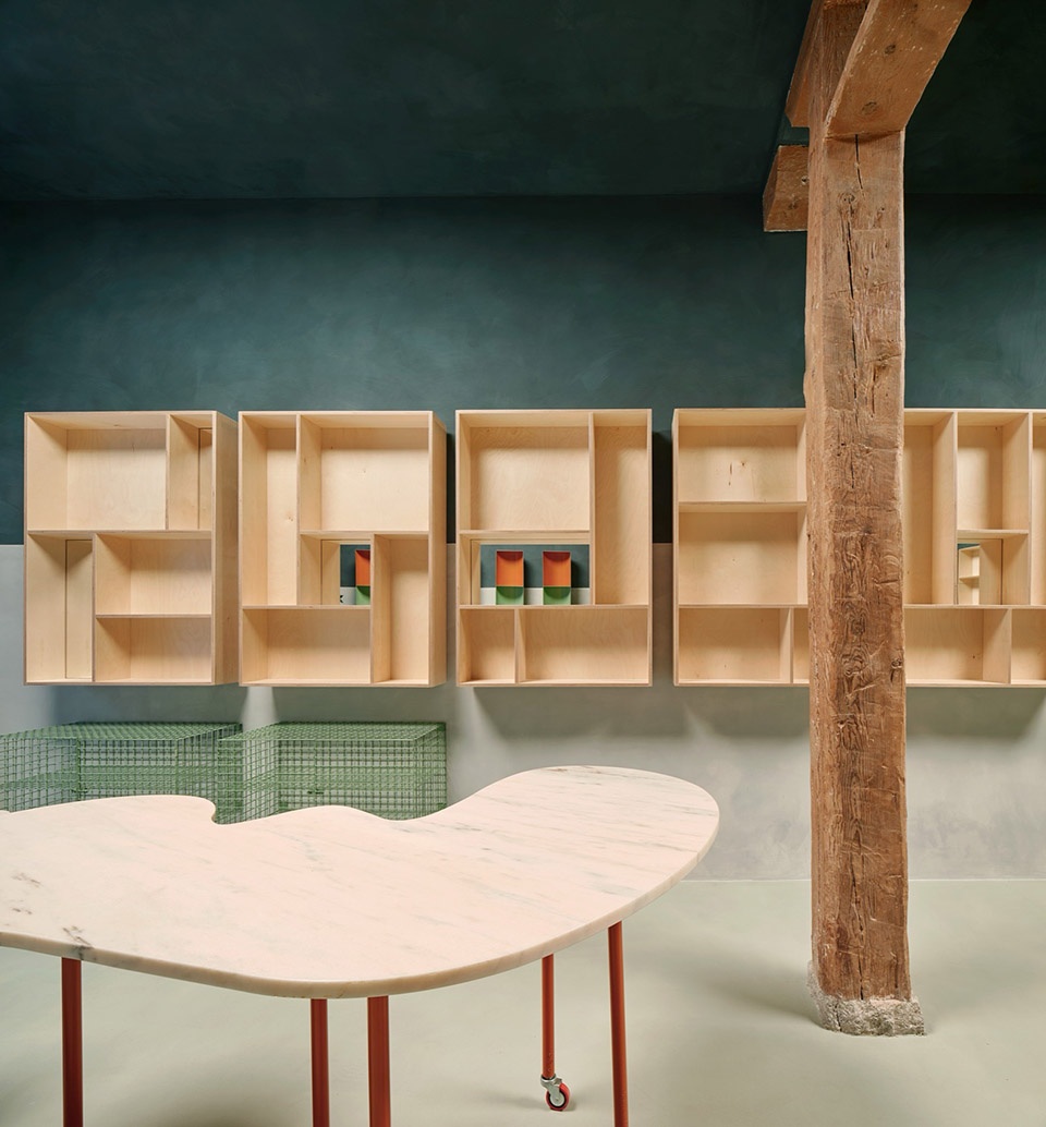 LACONICUM by KRESTA DESIGN