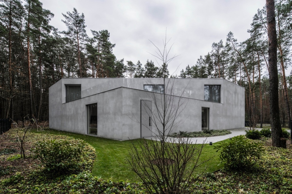 Trim House by KWK Promes
