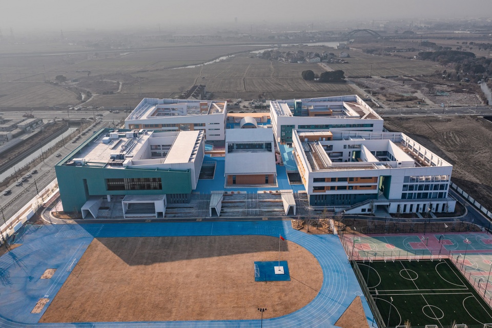 wuxi second luoshe central primary school by cd studio