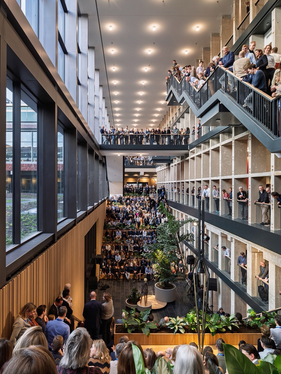 De Nederlandsche Bank Amsterdam by Mecanoo 2gl