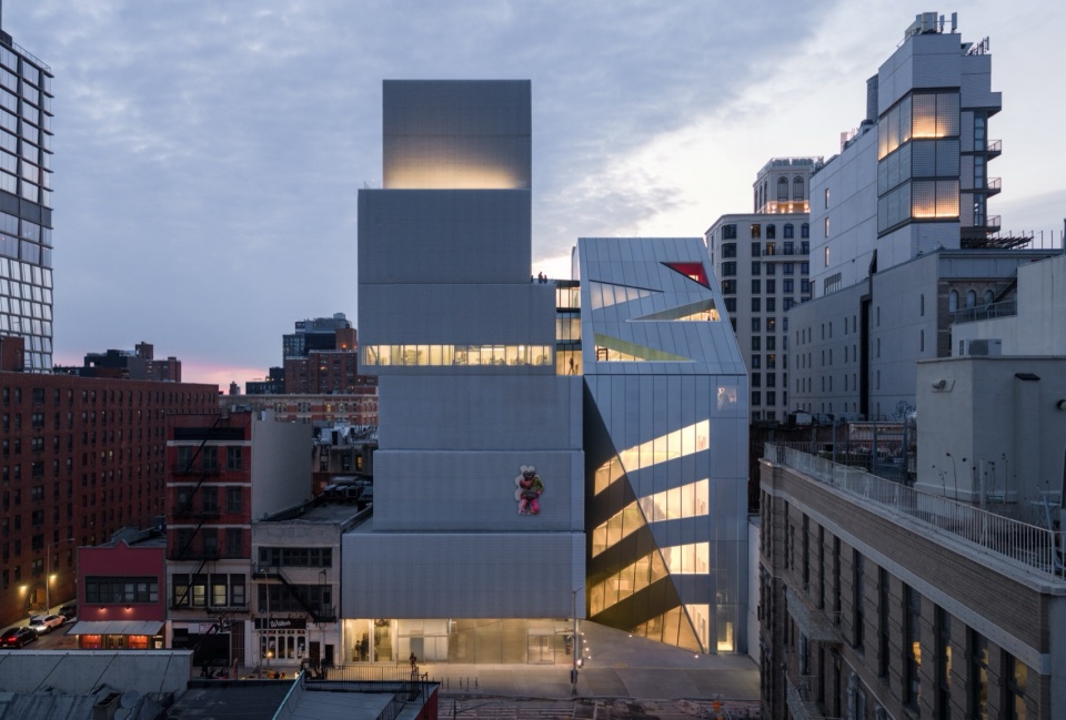 New expansion connected to the existing museum at 235 Bowery by OMA