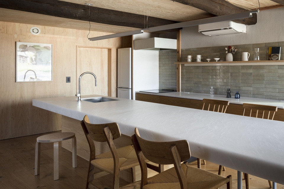 Residence Renovated from Rice Mill
