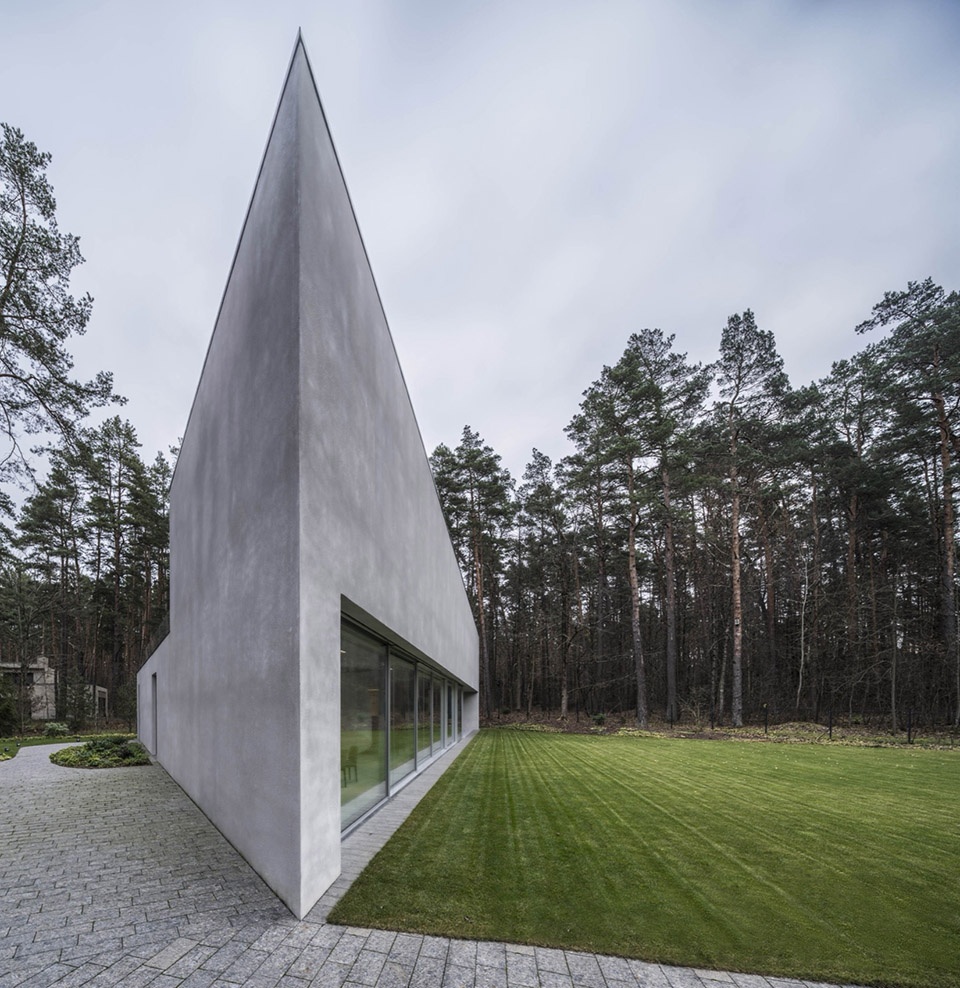 Trim House by KWK Promes