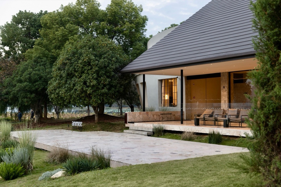 anmee Dark Mist by Pusai Design Studio