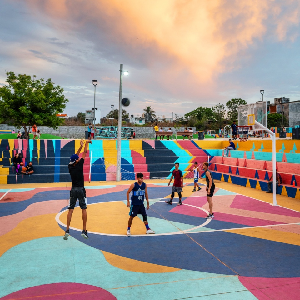 la bulla by taller multidisciplinar