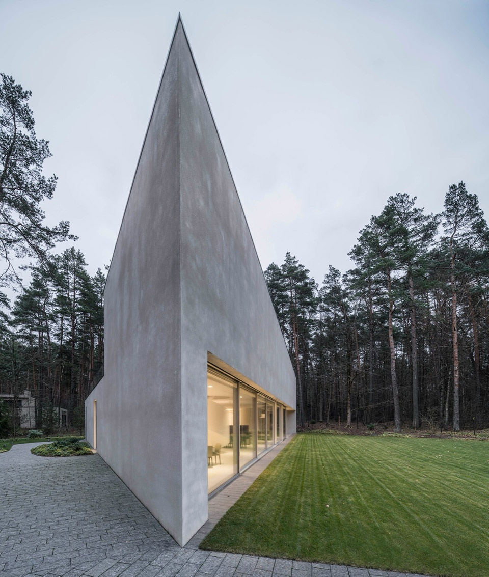 Trim House by KWK Promes