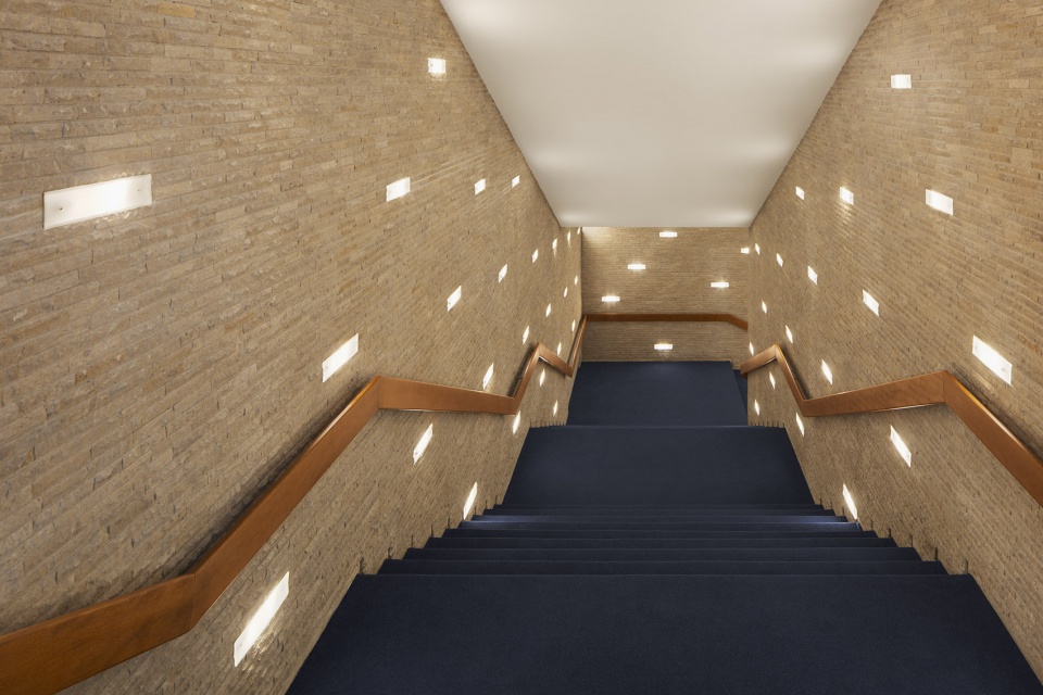 refurbishment of kino international by dickmann richter architekten