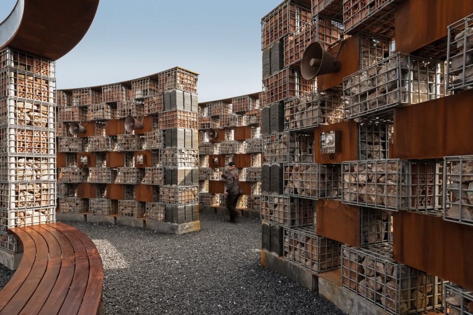 echo of the ruins by 1y architecture