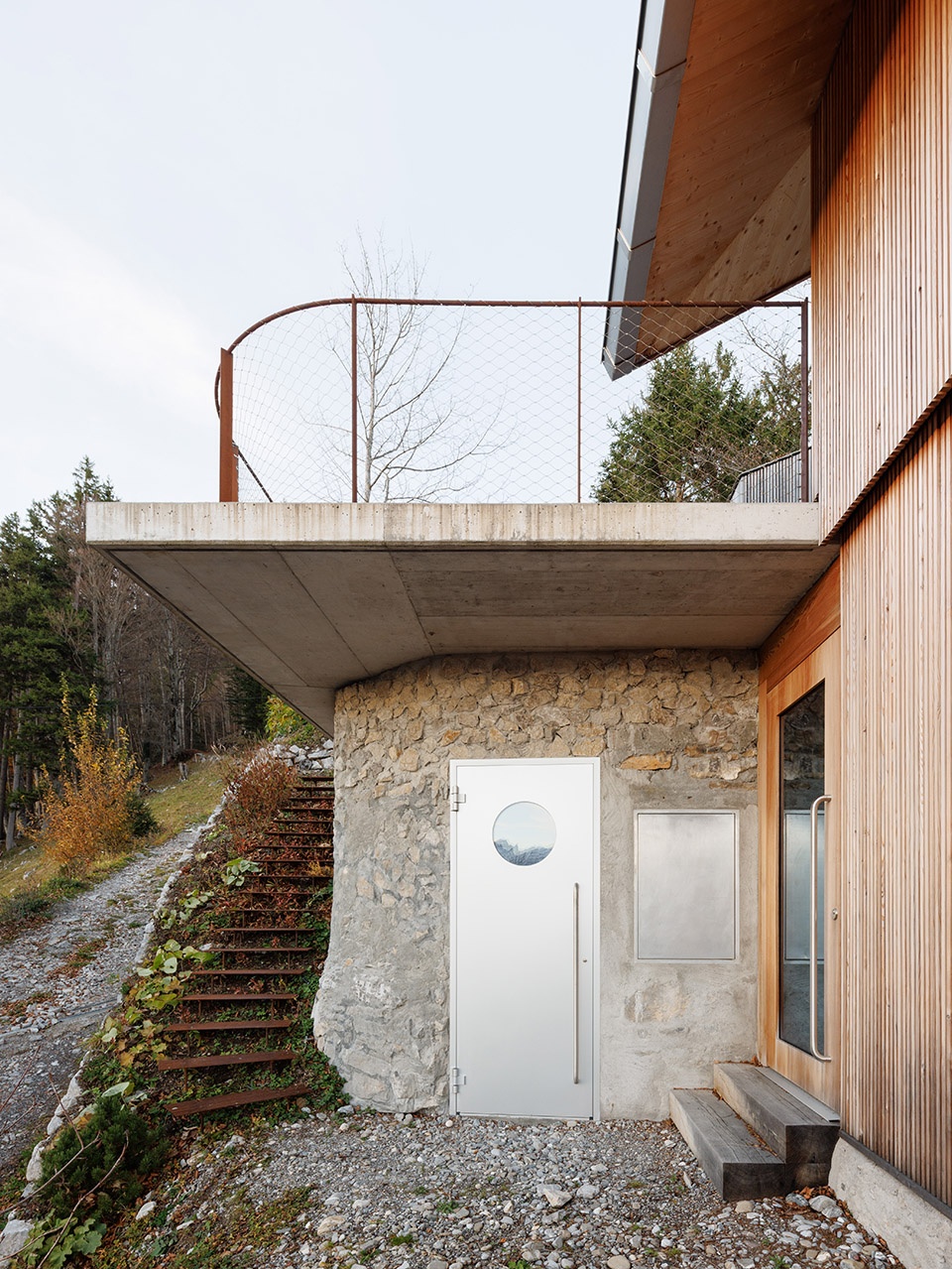 the swiss alpine cabin reconstruction by guca arch