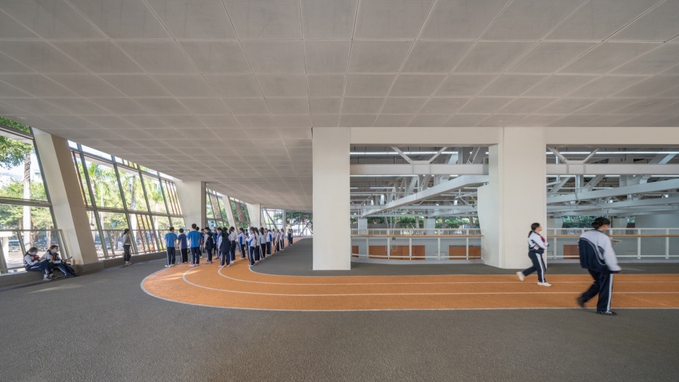 Intervention of Hongling Middle School Shixia Campus by Tumushi Architects