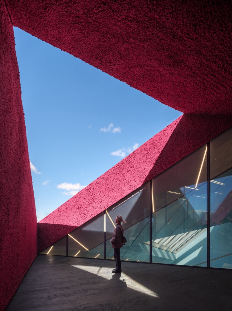 New expansion connected to the existing museum at 235 Bowery by OMA