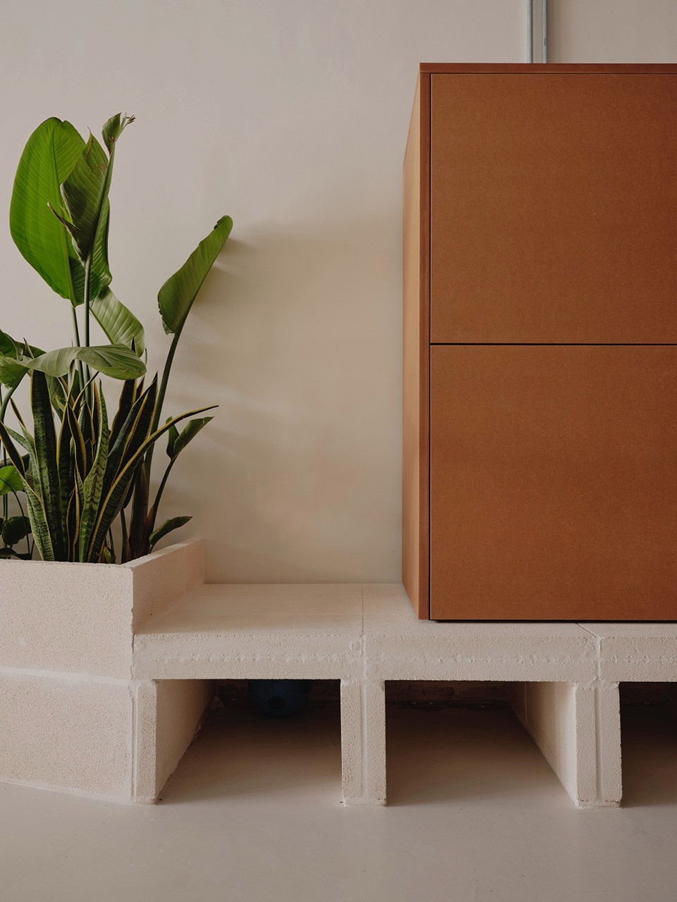Sornells 21 by TOT Studio Paloma Bau Estudio