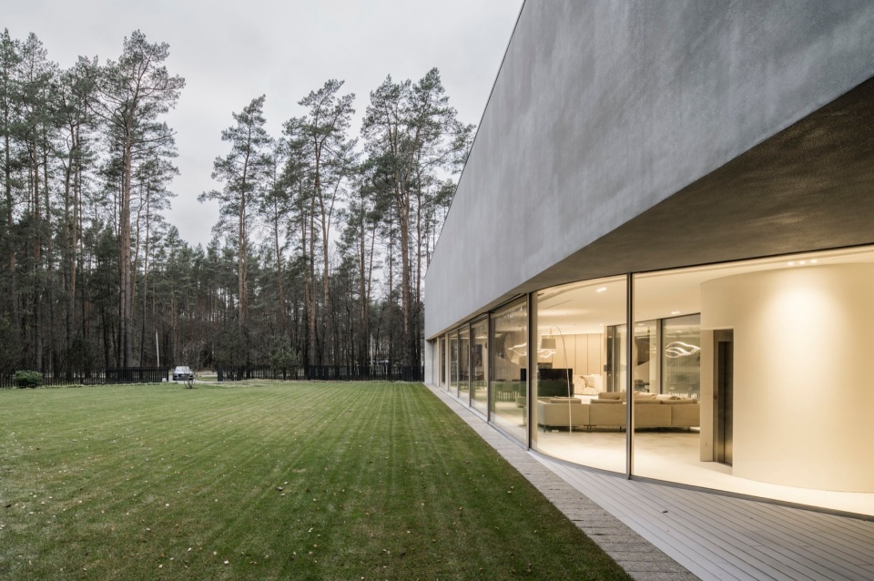 Trim House by KWK Promes