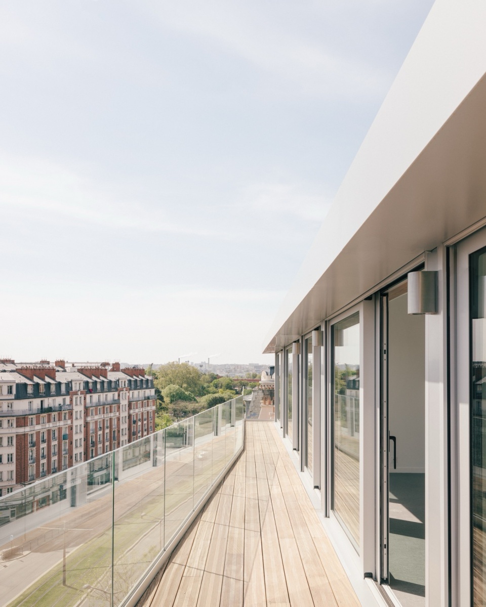 105 Boulevard Poniatowski 12 social housing 1 business premises by MARS Architectes