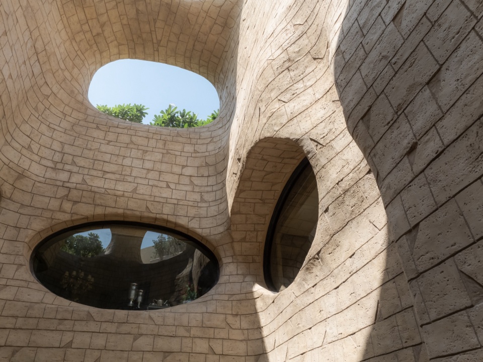 Fonte d Amore by MOFA Studio