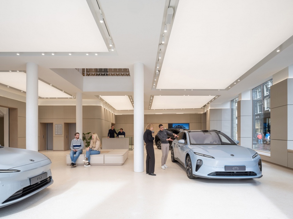 nios new european flagship store by mvrdv