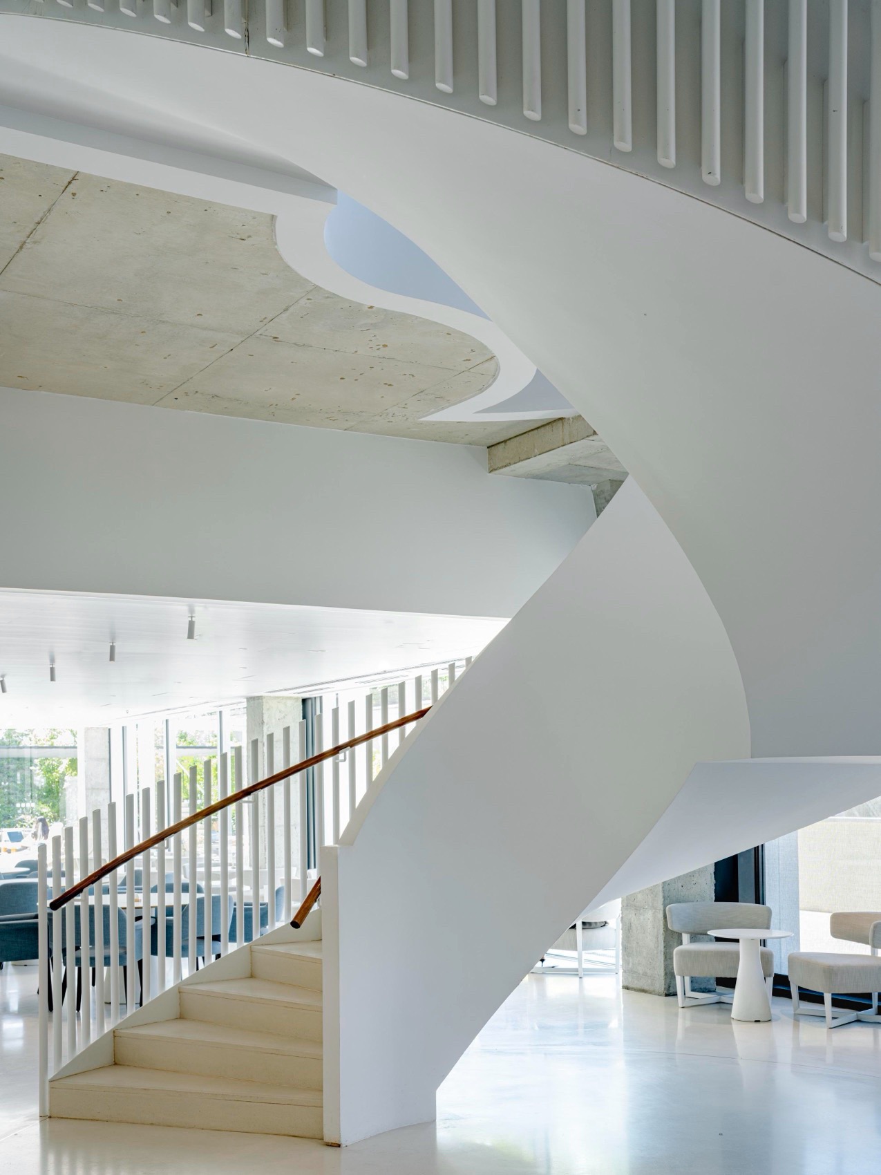 Acciona Headquarters by Perkins&Will - 谷德设计网