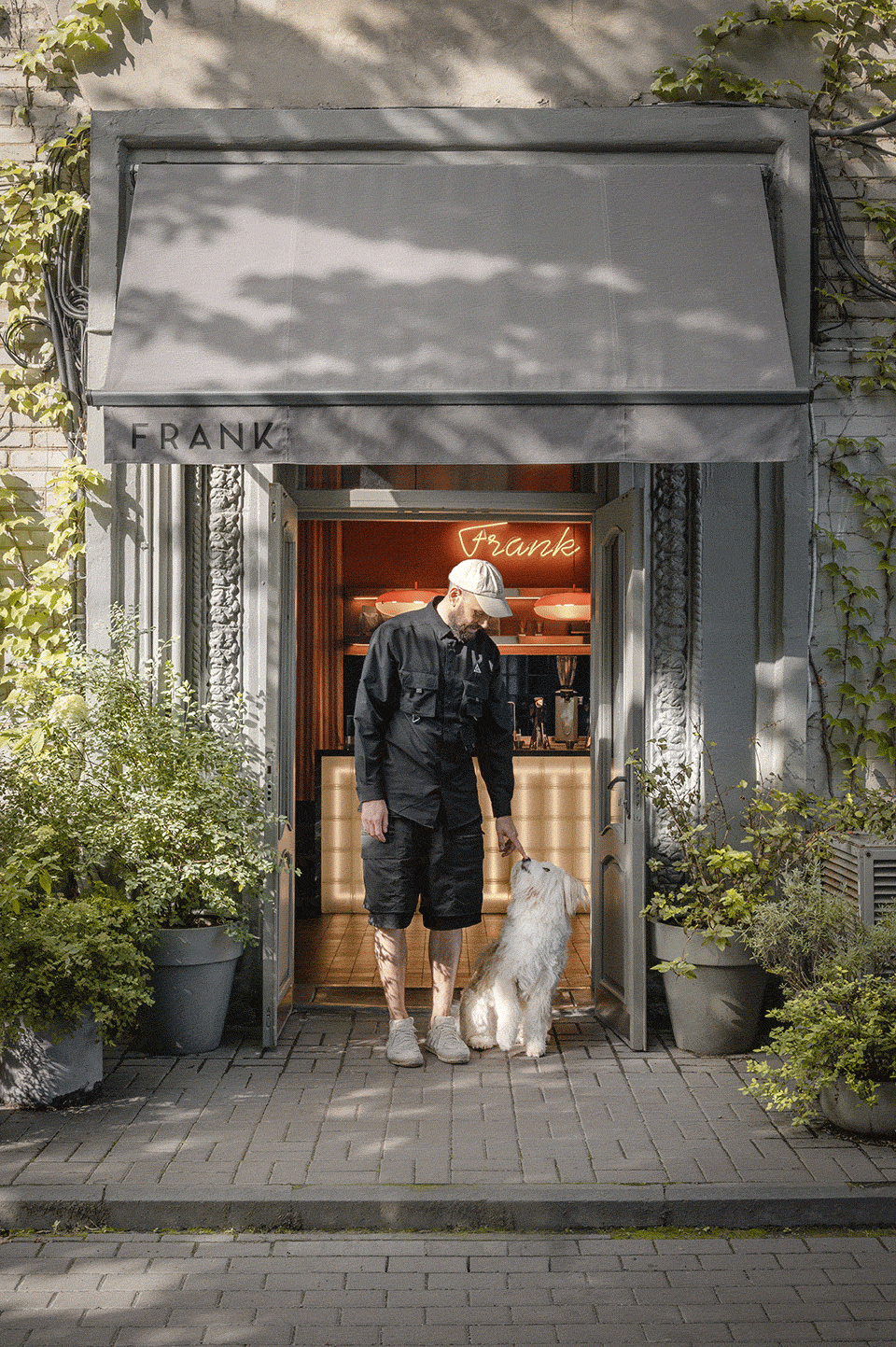Frank Cafe