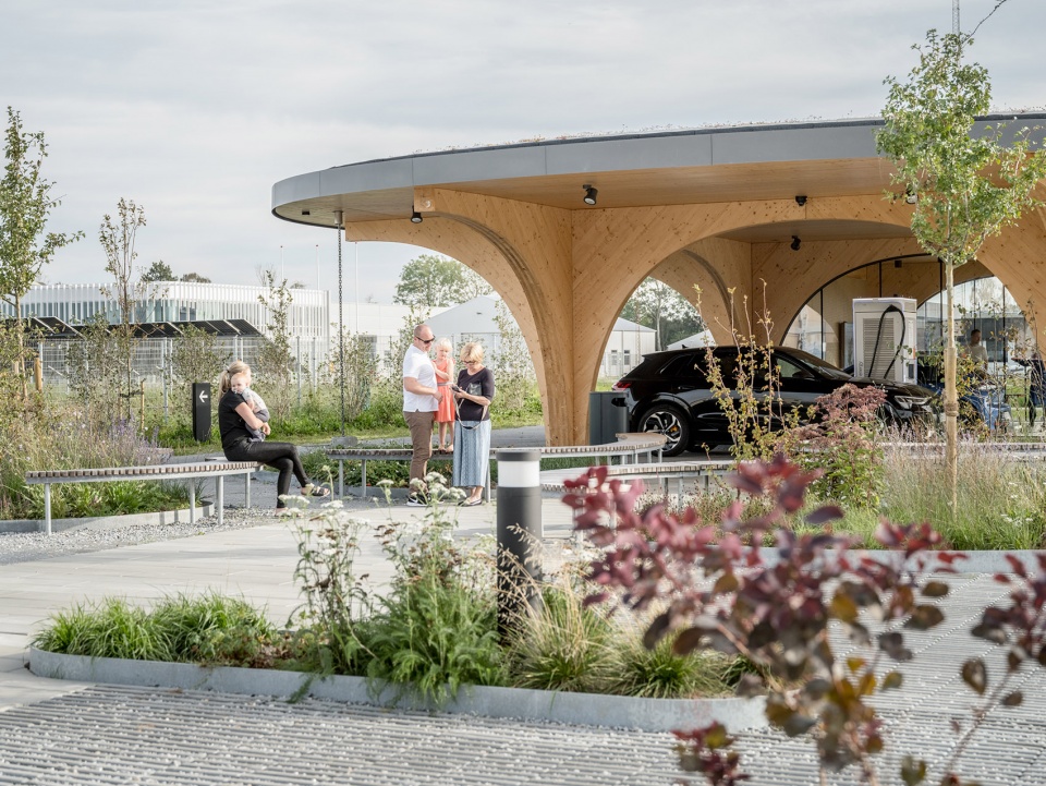 better energy charge charging station for evs by effekt