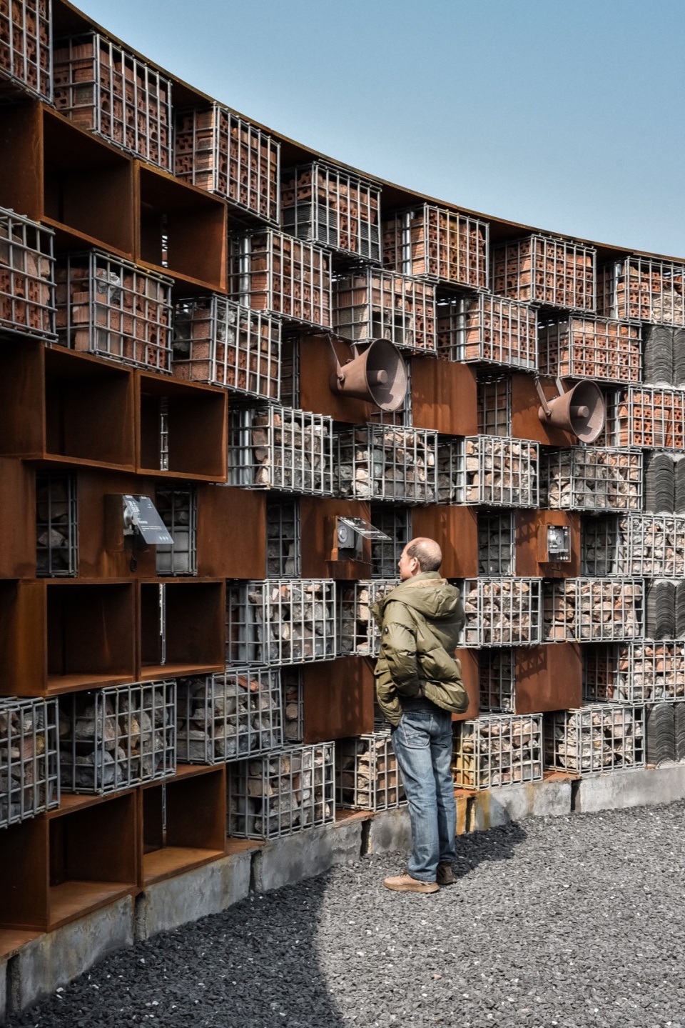 echo of the ruins by 1y architecture
