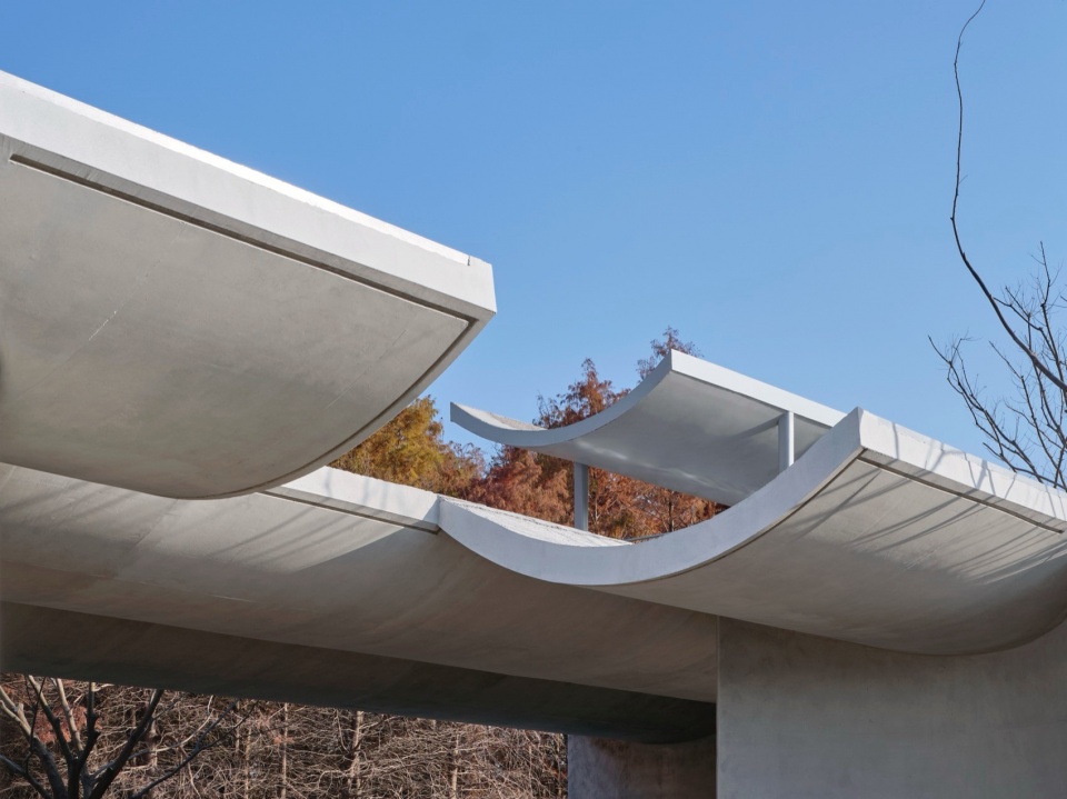 Emerging from Wetland East Kangqiao Station of Shanghai Airport Link by Original Design Studio TJAD