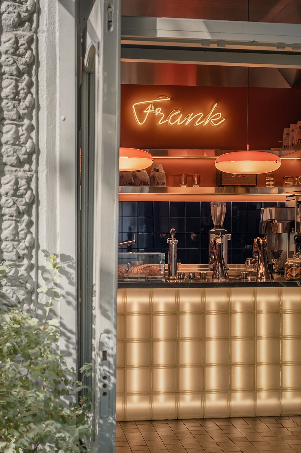Frank Cafe