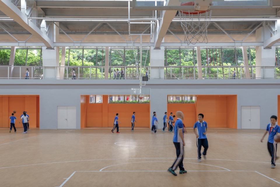 Intervention of Hongling Middle School Shixia Campus by Tumushi Architects