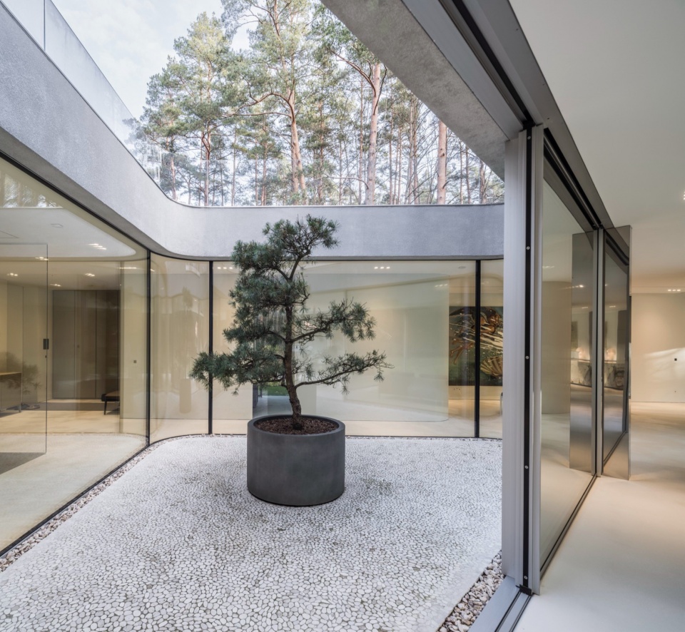 Trim House by KWK Promes