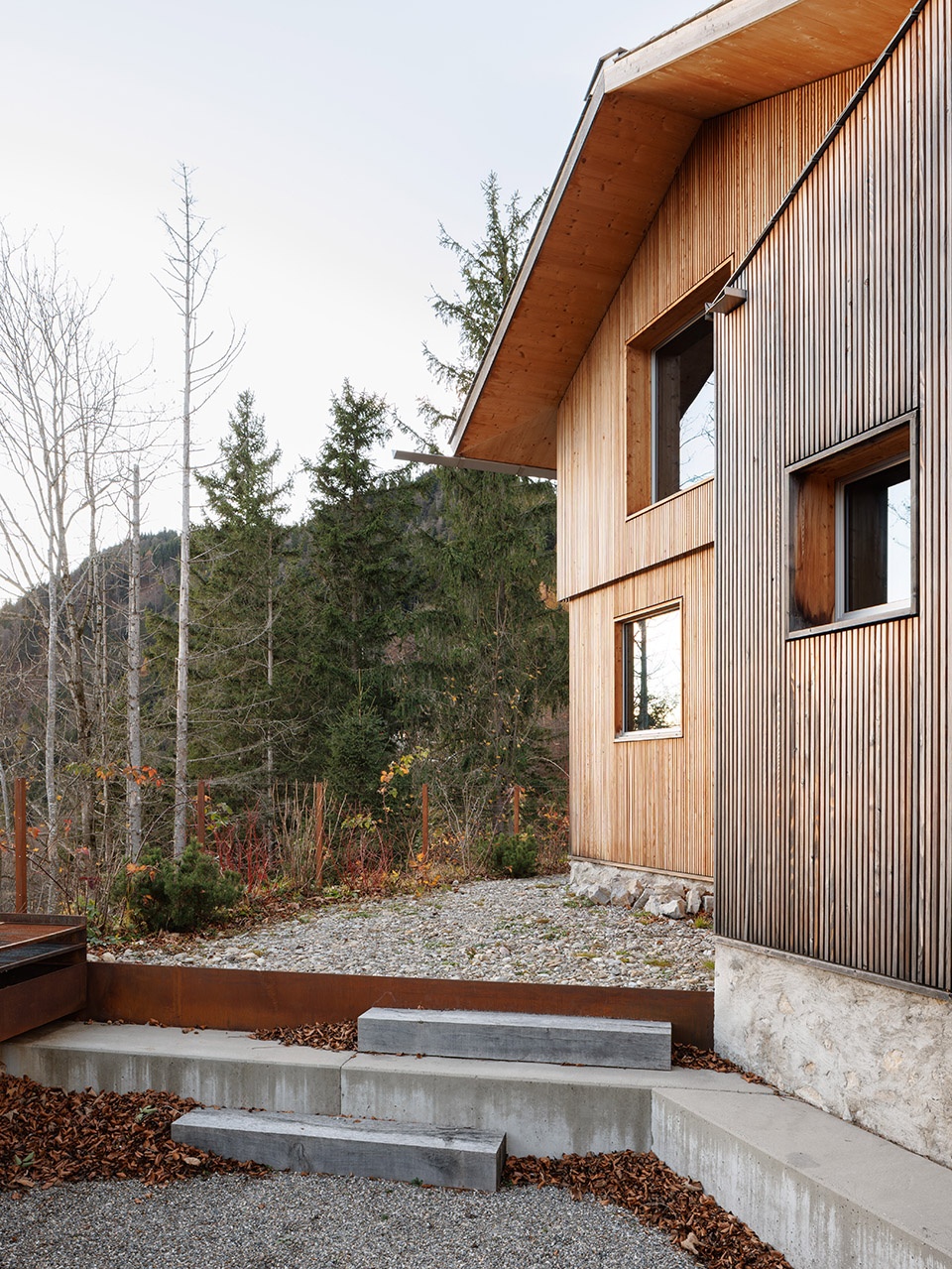the swiss alpine cabin reconstruction by guca arch