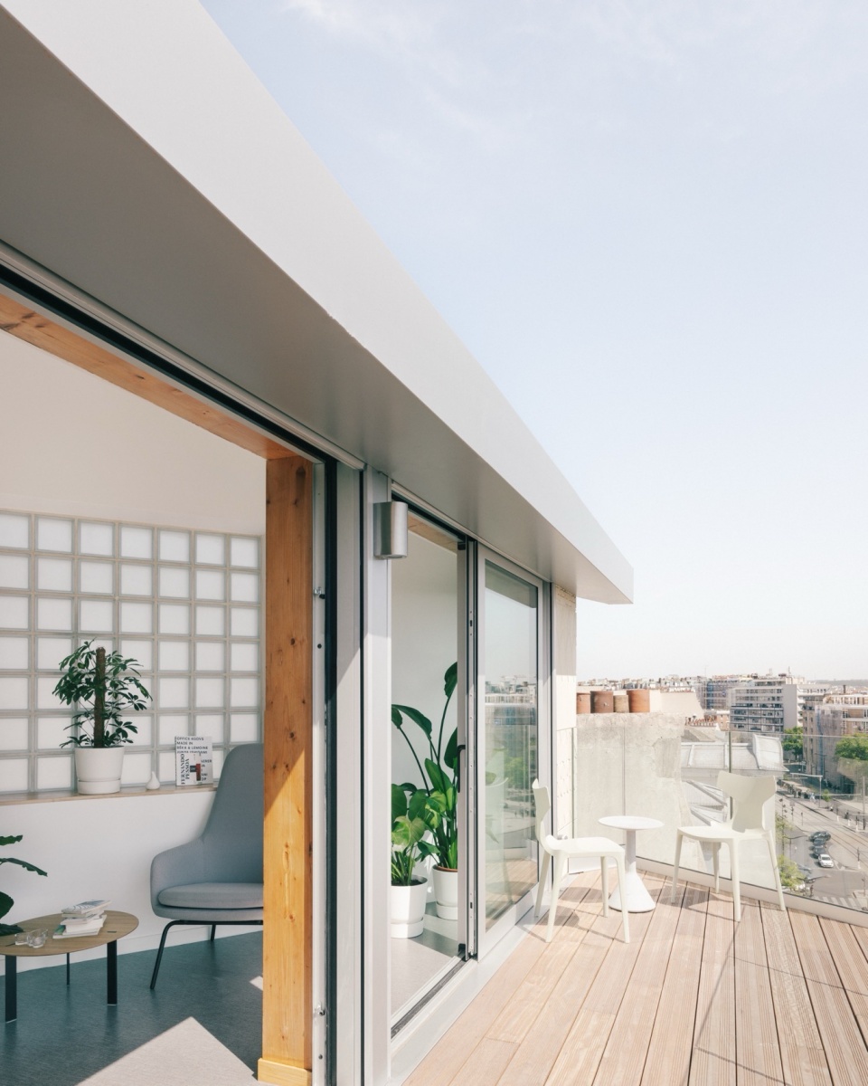 105 Boulevard Poniatowski 12 social housing 1 business premises by MARS Architectes