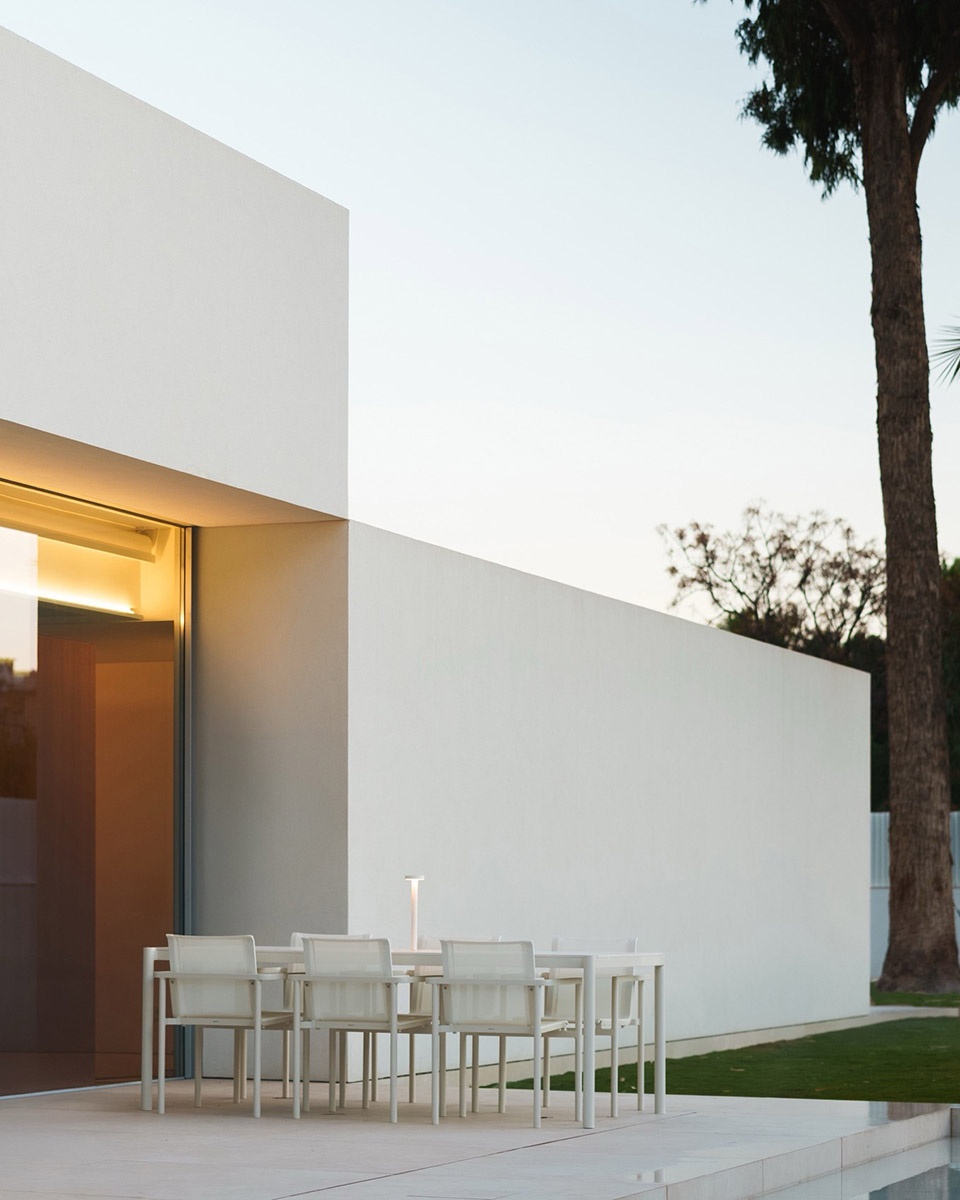 CANO HOUSE by FRAN SILVESTRE ARQUITECTOS