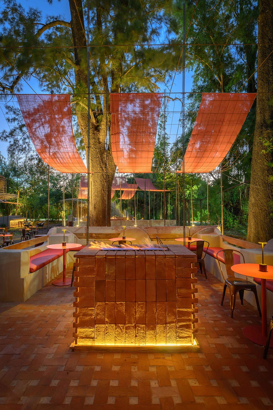 a series of essays to de colonize the territory by efeeme architects