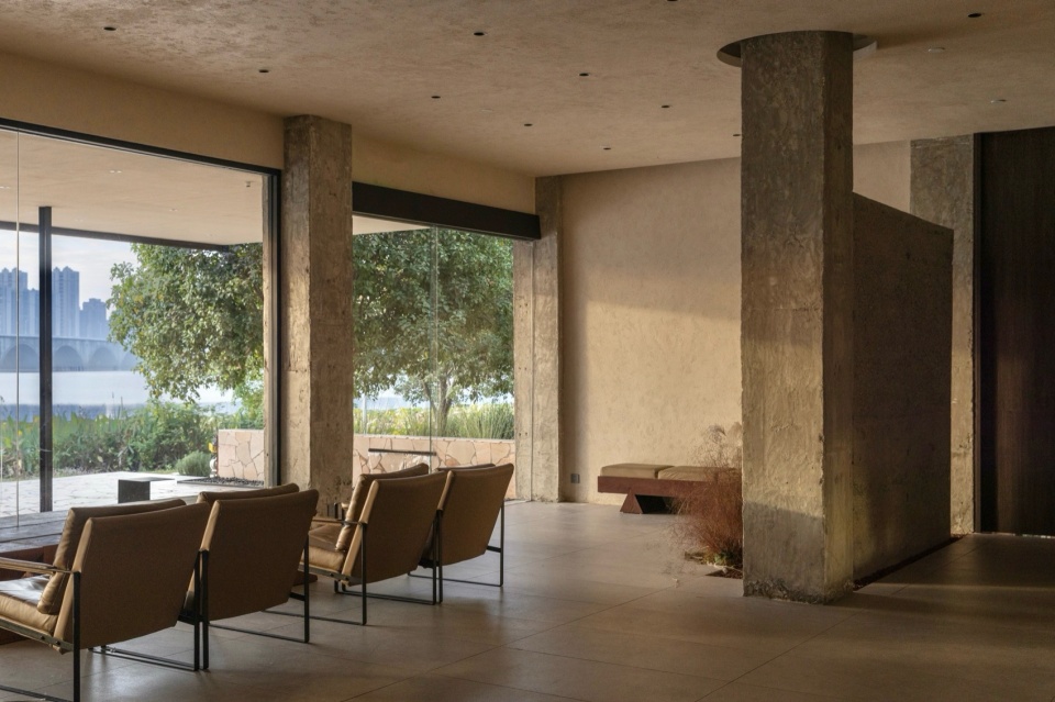 anmee Dark Mist by Pusai Design Studio