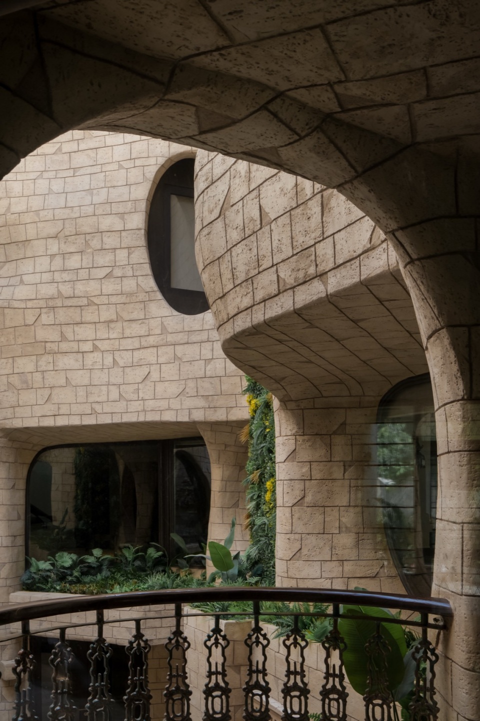 Fonte d Amore by MOFA Studio