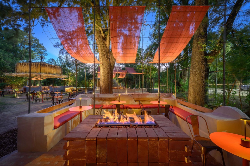 a series of essays to de colonize the territory by efeeme architects