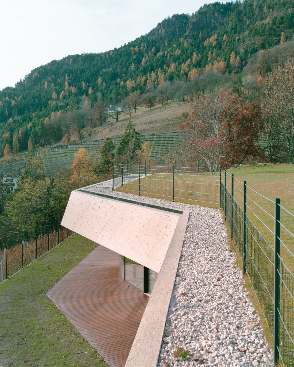 casa conte by messner architects