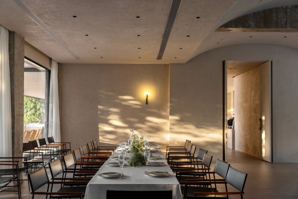anmee Dark Mist by Pusai Design Studio