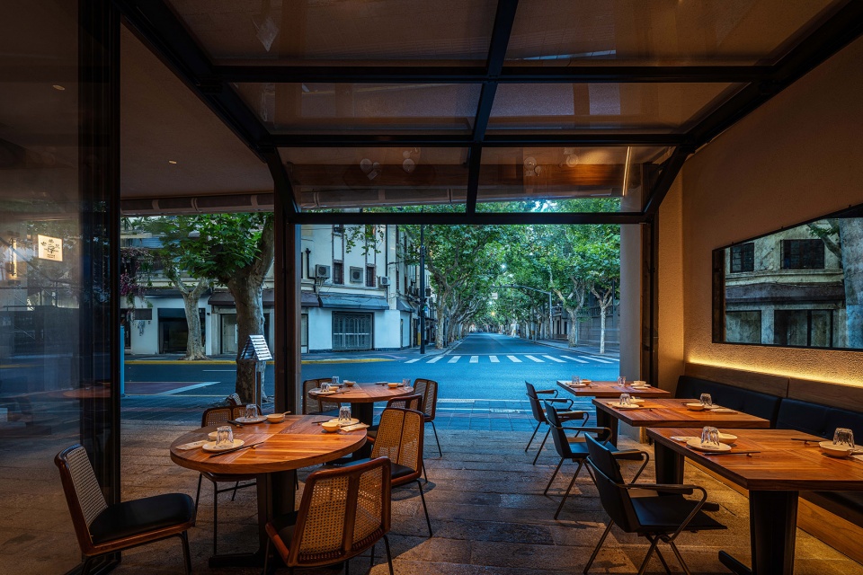 old brother seafood restaurant by young design