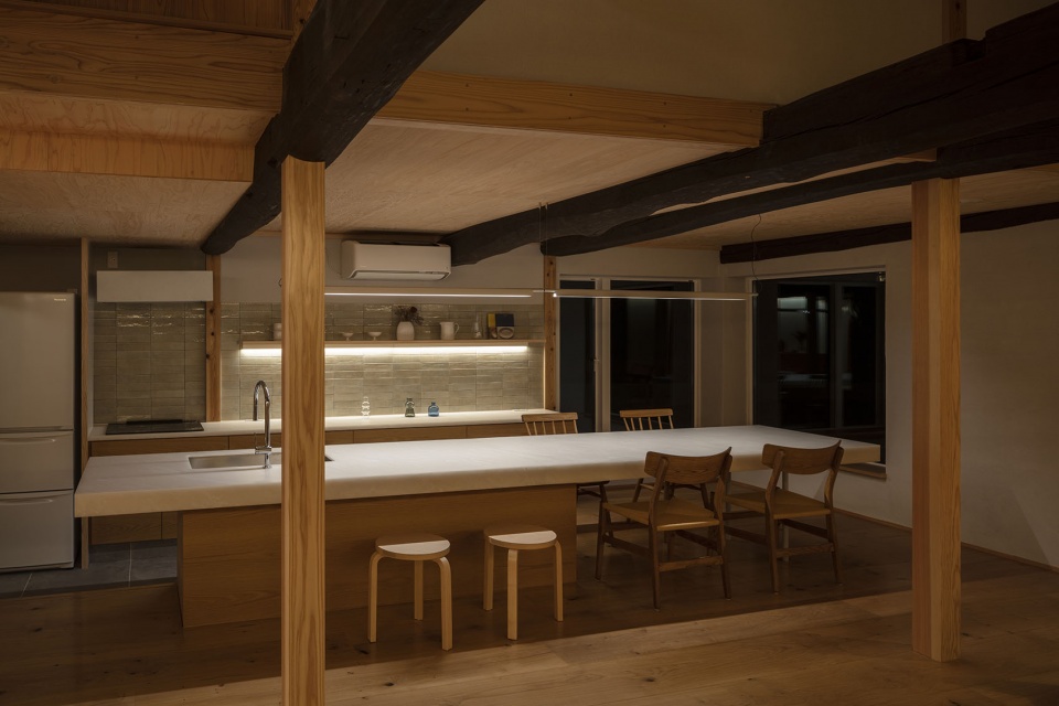 Residence Renovated from Rice Mill
