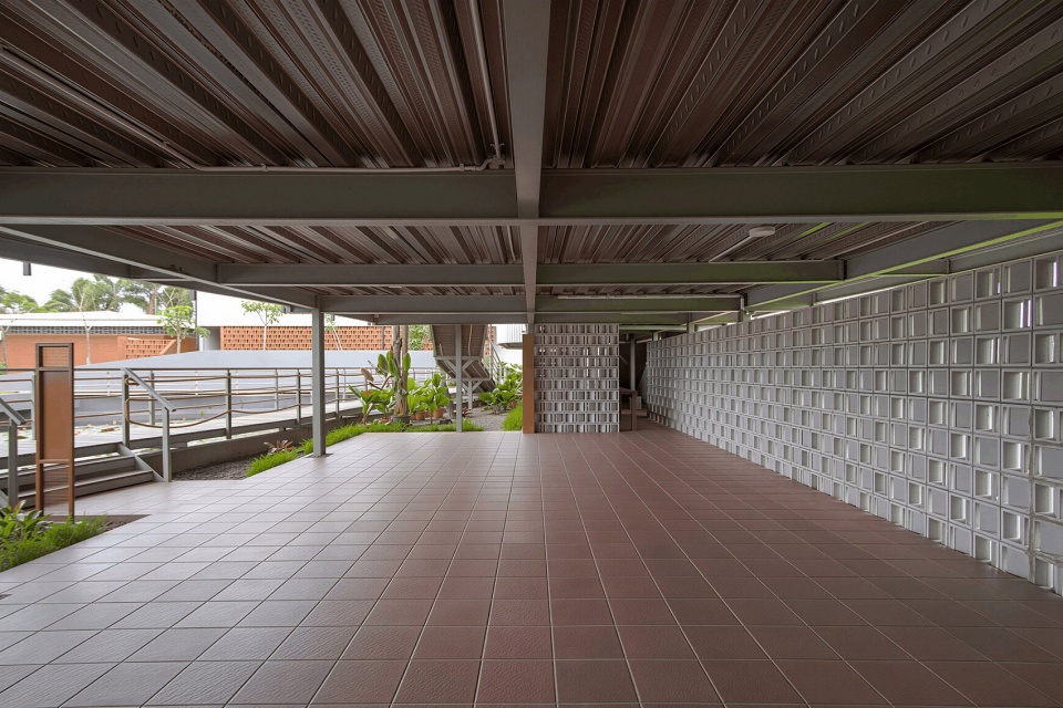 padi rest area by miv architects