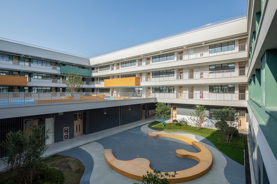 wuxi second luoshe central primary school by cd studio