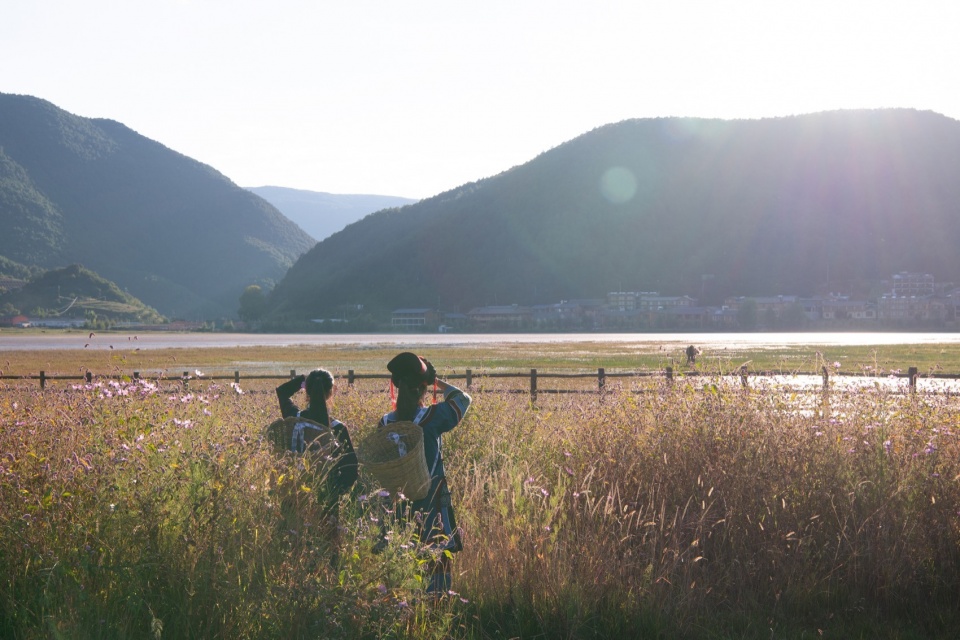 Lugu Lanyond Alpine Lake Retreat by Z scape